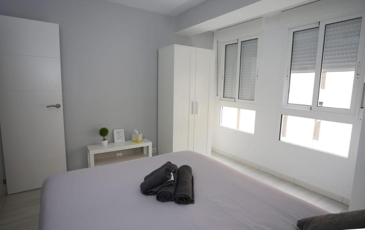 Apartamentos Navas Gam Alicante Luaran gambar